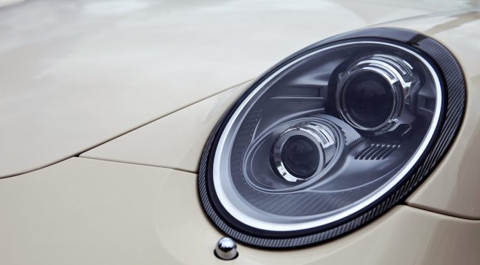 Rodzaje reflektorów samochodowych – wady i zalety reflektor samochodowy